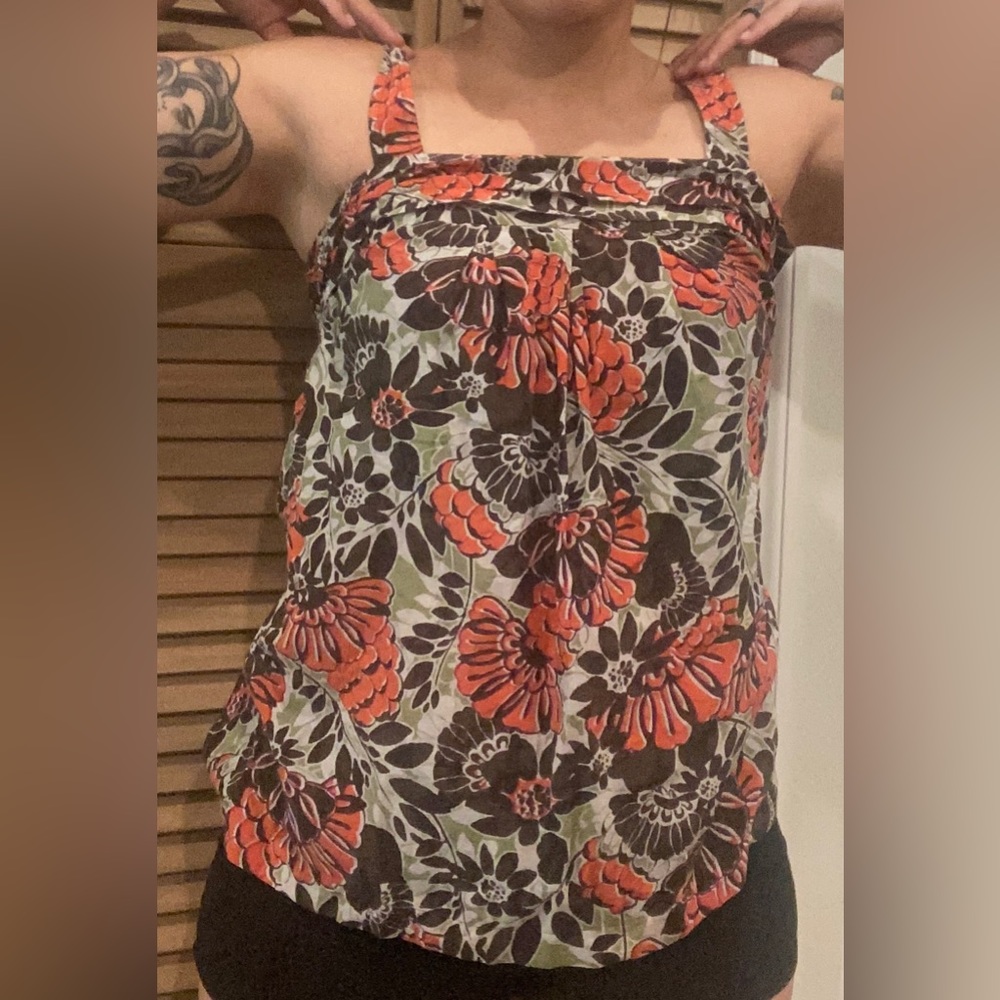 🐰 Banana Republic vintage inspired brown/orange tank